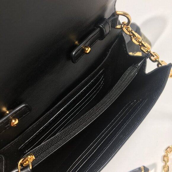 Marc Jacobs Leather Crossbody Bag - Picture 10 of 11